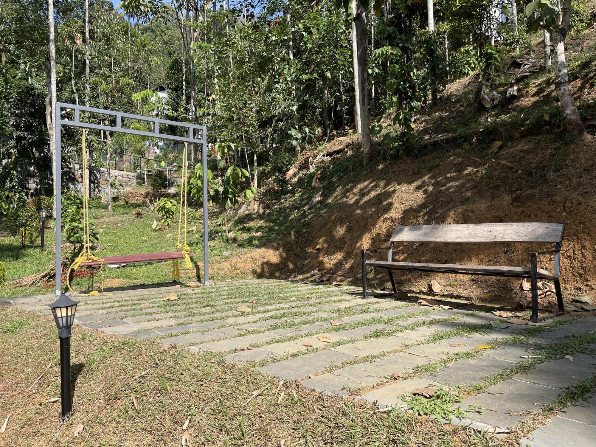 Wetlands Wayanad Pool Resort With Natural Waterfalls Padinjarathara Luaran gambar